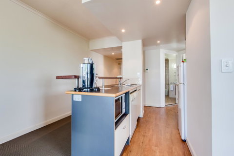 Central Cosmo Apartment Hotel - Accommodation Tasmania 10