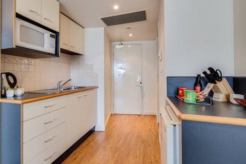 Central Cosmo Apartment Hotel - Accommodation Tasmania 18