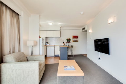 Central Cosmo Apartment Hotel - Accommodation Tasmania 30