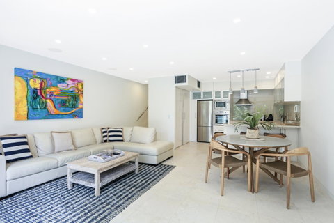 Little Cove Court - Accommodation Tasmania 4