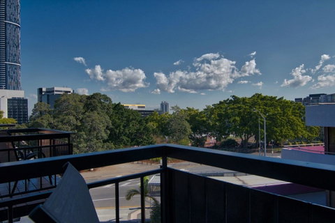 Soho Brisbane - Accommodation Tasmania 9