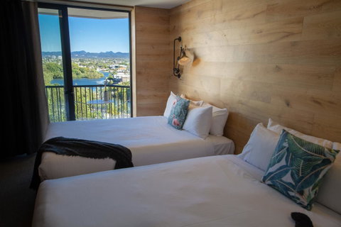 The Island Gold Coast - Accommodation Tasmania 24