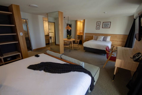 The Island Gold Coast - Accommodation Tasmania 10