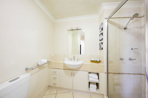 Jack And Newell Holiday Apartments - Accommodation Tasmania 40