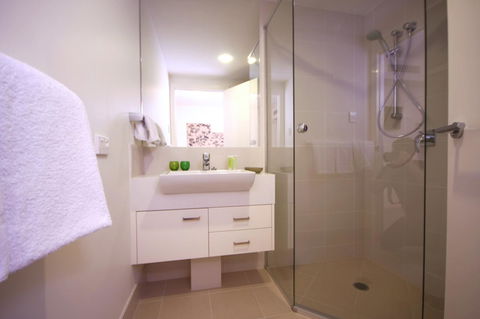 Domain Serviced Apartments - Accommodation Tasmania 6