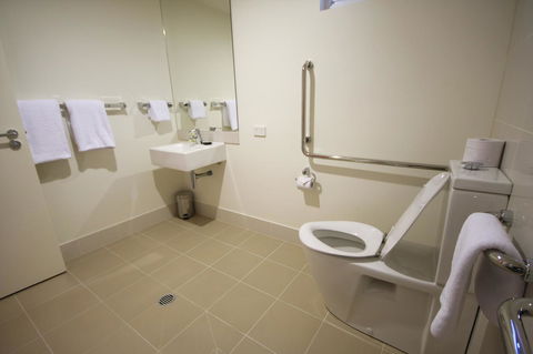 Domain Serviced Apartments - Accommodation Tasmania 14