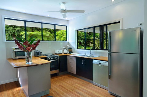 Misty Mountains Rainforest Retreat - Accommodation Tasmania 20