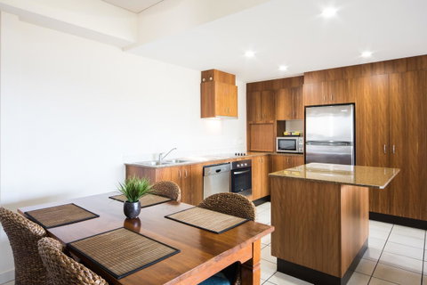 Portside Whitsunday Luxury Holiday Apartments - Accommodation Tasmania 12