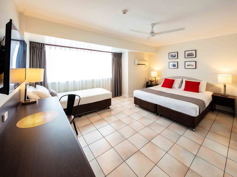 Hides Hotel - Accommodation Tasmania 1