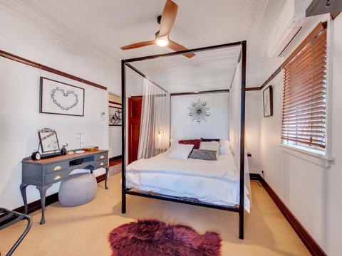 Anville Court - Accommodation Tasmania 8