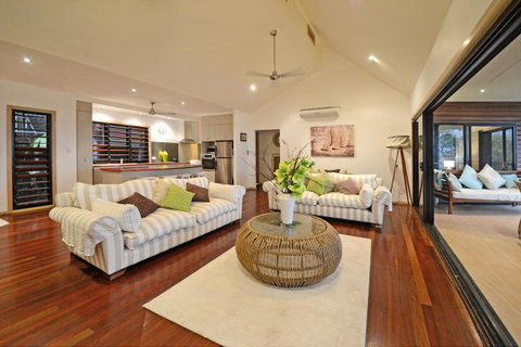 Paddons - Accommodation Tasmania 0
