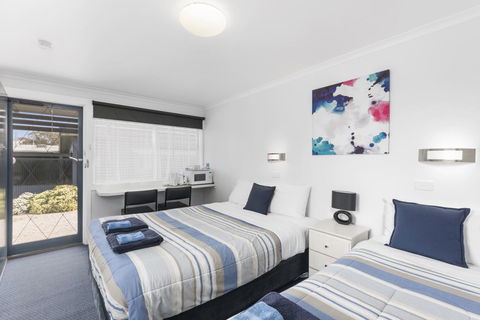 Wattle Grove Motel Maryborough - Accommodation Tasmania 3