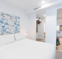 West End Executive Suite on the Brisbane River. - Accommodation Tasmania