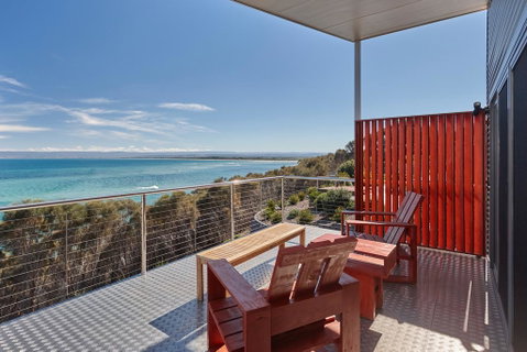 Whale Watcher 1 - Accommodation Tasmania 1