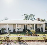 White on Wright Clare - Accommodation Tasmania