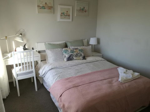 Whole Storey 2 Bedrooms+Kitchen+Living Room In Glen Waverley - Accommodation Tasmania 2