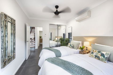 WINDFALL IN PALM COVE - Accommodation Tasmania 1