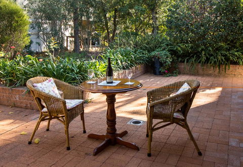 Wine Country Drive Guest House - Accommodation Tasmania 3