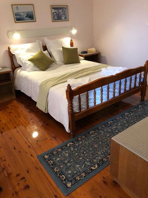 Wine Country Drive Guest House - Accommodation Tasmania 0