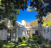Wisteria Cottage on the Lagoon/Beach - Accommodation Tasmania