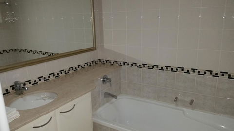 Wyndel Apartments St Leonards - Shoremark - Accommodation Tasmania 1