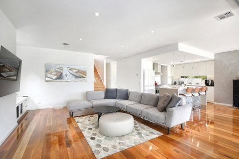 Xus Residence - Accommodation Tasmania 2