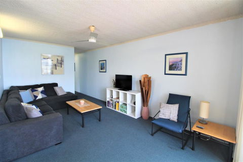 Yamba Towers 2 - Accommodation Tasmania 3