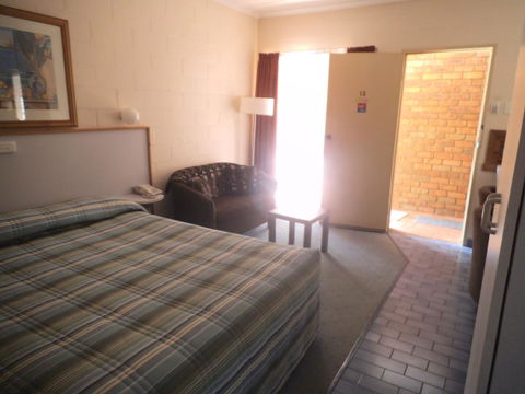 Yarragon Motel - Accommodation Tasmania 2