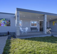 Zoo Villas  Villa Zebra - Central Wynyard - Accommodation Tasmania