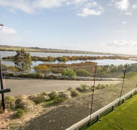 Serenity and sweeping Murray River views - Accommodation Tasmania