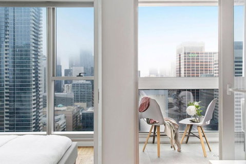A Chic & Lovely 2BR Apt CBD With City Views - Accommodation Tasmania 4