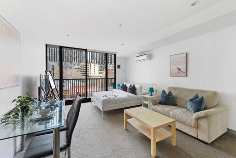 A Chic Studio Only A 4-min Walk To Victoria Market - Accommodation Tasmania 0