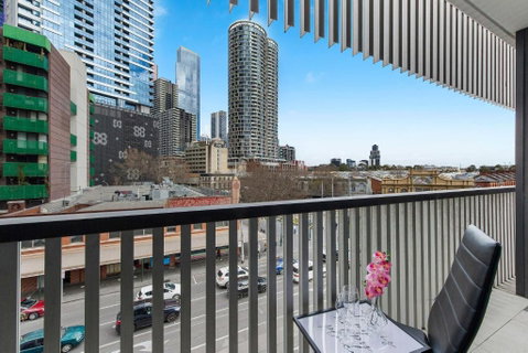 A Chic Studio Only A 4-min Walk To Victoria Market - Accommodation Tasmania 4