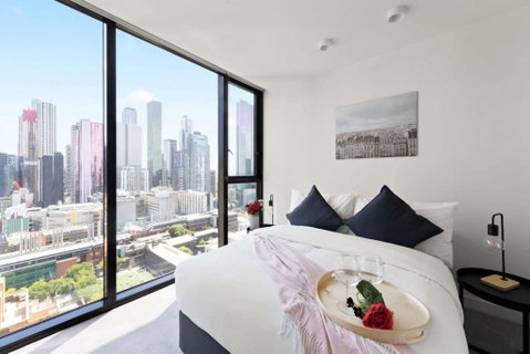 A Cozy 2BR Apt Near Melbourne Central City Views - Accommodation Tasmania 0