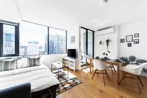 A Spacious & Chic Home Next To Southern Cross - Accommodation Tasmania 4