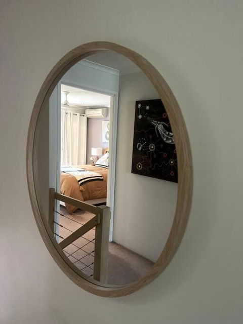 A Touch Of Lux In The Redlands! - Accommodation Tasmania 4