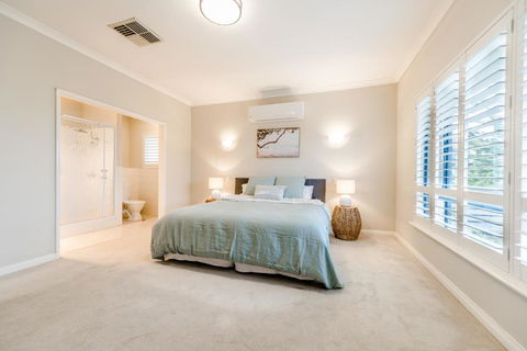 Absolute Oceanfront Escape - Accommodation Tasmania 4
