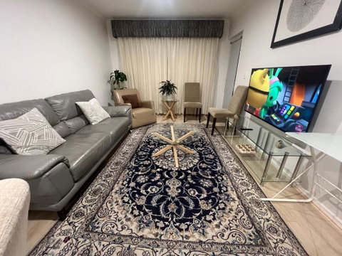 ADELAIDE CBD APARTMENT - 3BR, 2BATH & CARPARK - Accommodation Tasmania 0