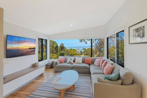ADS On Collins - 4 Bedroom And Pet Friendly - Accommodation Tasmania 4