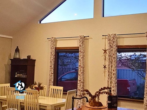 A Beautiful New Property, Walking Distance To The Beach In Esperance WA! - Accommodation Tasmania 3