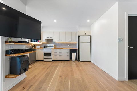 Apollo Unit 4 - Ground Floor - Block A - Accommodation Tasmania 3