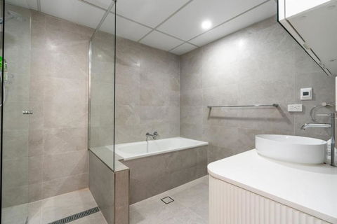 Apt In Kingston - 10min To Lake Burley Griffin - Accommodation Tasmania 3
