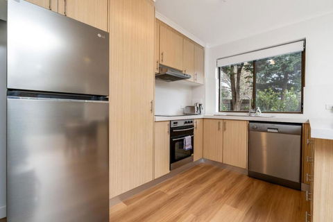 Apt In Kingston - 10min To Lake Burley Griffin - Accommodation Tasmania 1