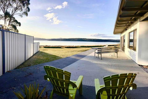 AquaChill On The Bay - Accommodation Tasmania 0