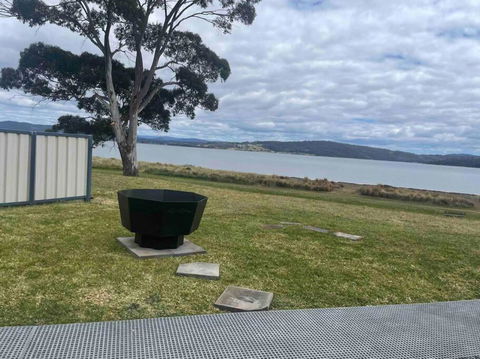 AquaChill On The Bay - Accommodation Tasmania 1