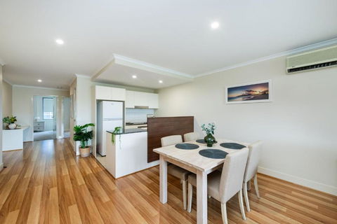 Avenue 16 - Accommodation Tasmania 0