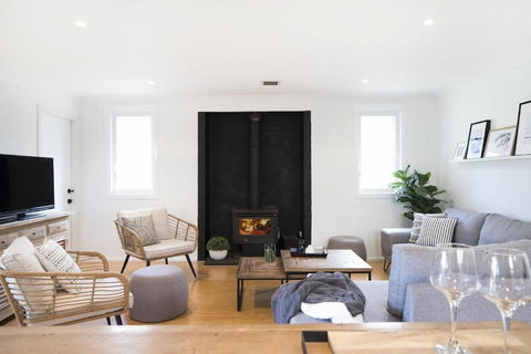 Avenue 36 - Accommodation Tasmania 4