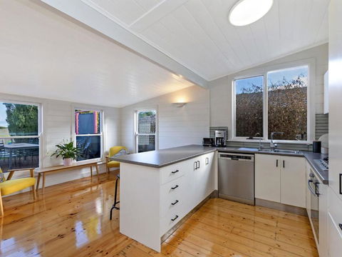 Avery Cottage - Accommodation Tasmania 1