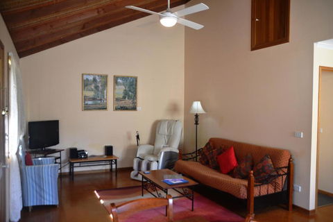 Avoca Cottages VICTORIA - Accommodation Tasmania 3