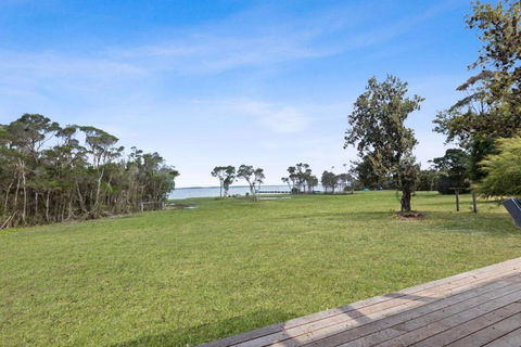 Avon - Waterfront Retreat - Accommodation Tasmania 2